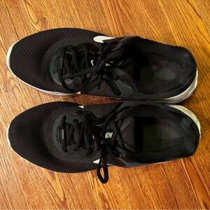 Nike Revolution Sneakers